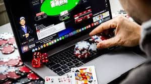 Dragon Tiger live dealer table on mentari138 login showing card positions and betting layout